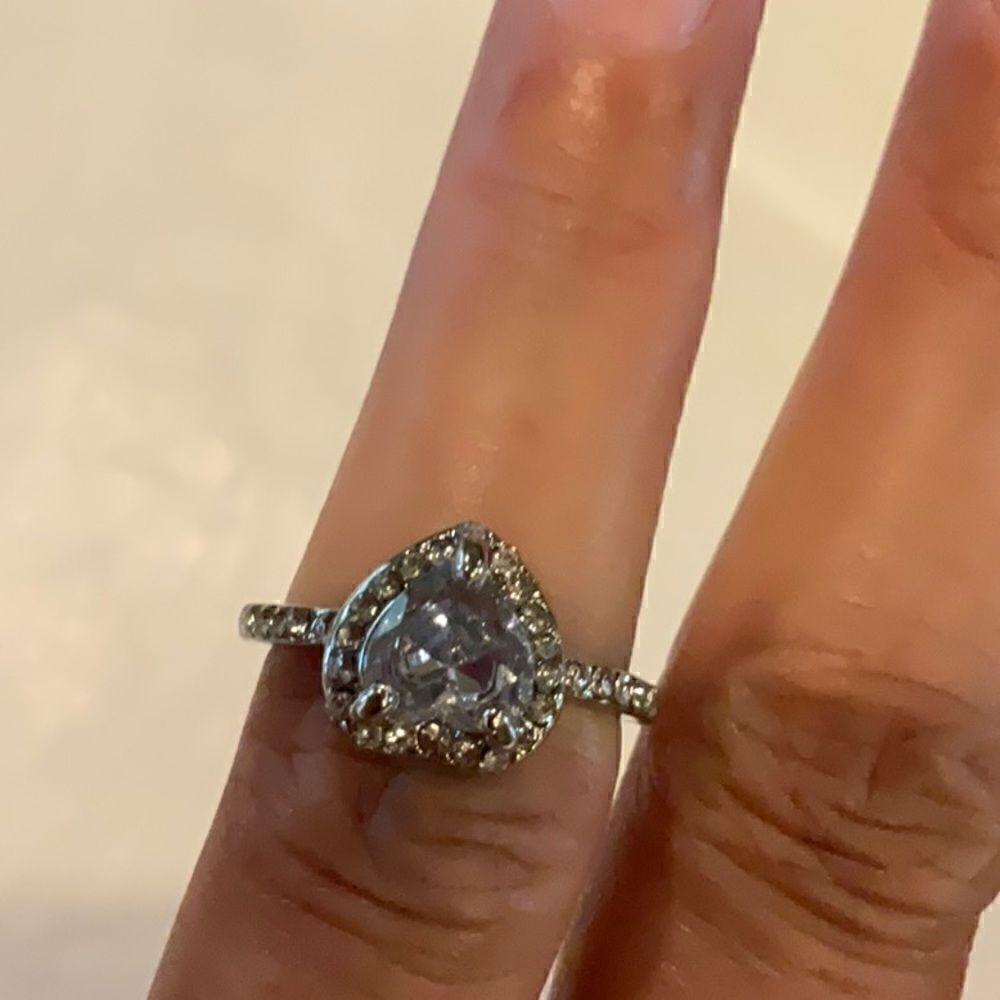 Beautiful Heart Ring  - Picture 5 of 5